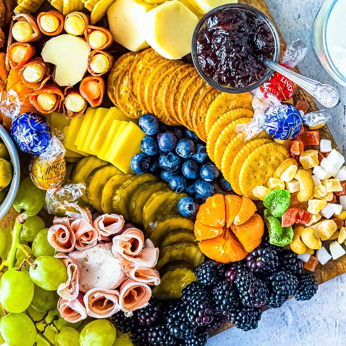 How To Make a Basic Charcuterie Board