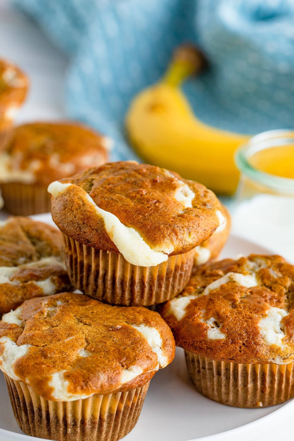 Banana Cream Cheese Muffins Recipe (with Cheesecake Filling)