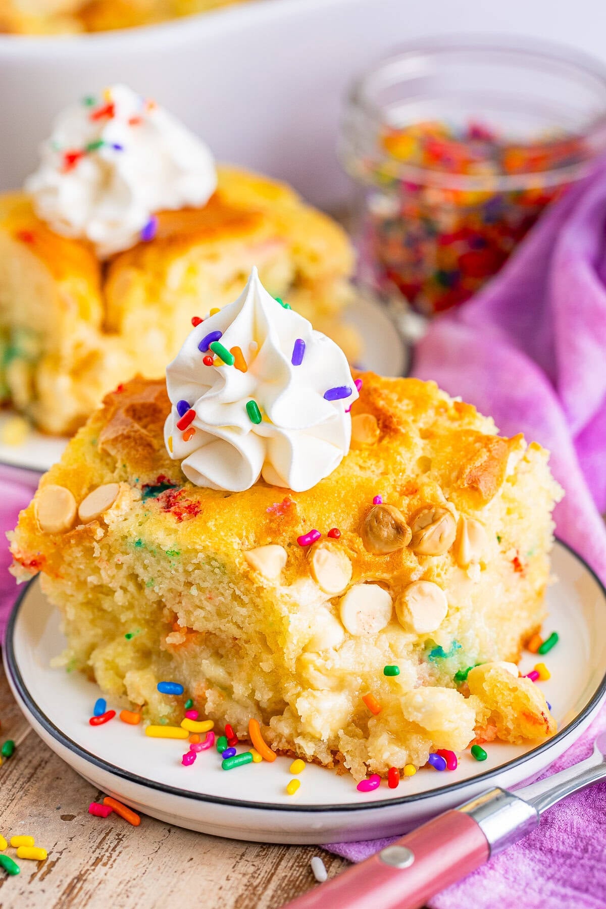 Easy Funfetti Earthquake Cake Recipe