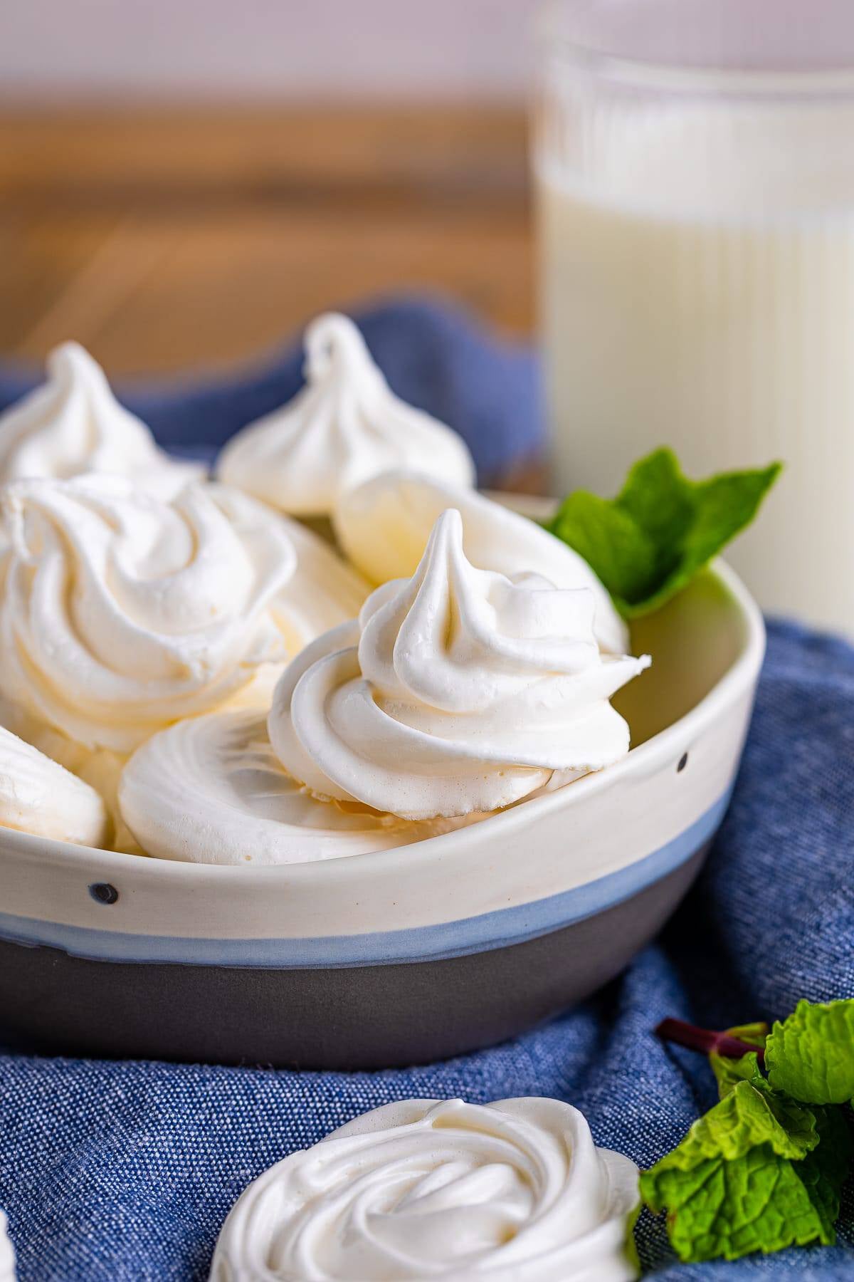 The Best Vanilla Meringue Cookies Recipe