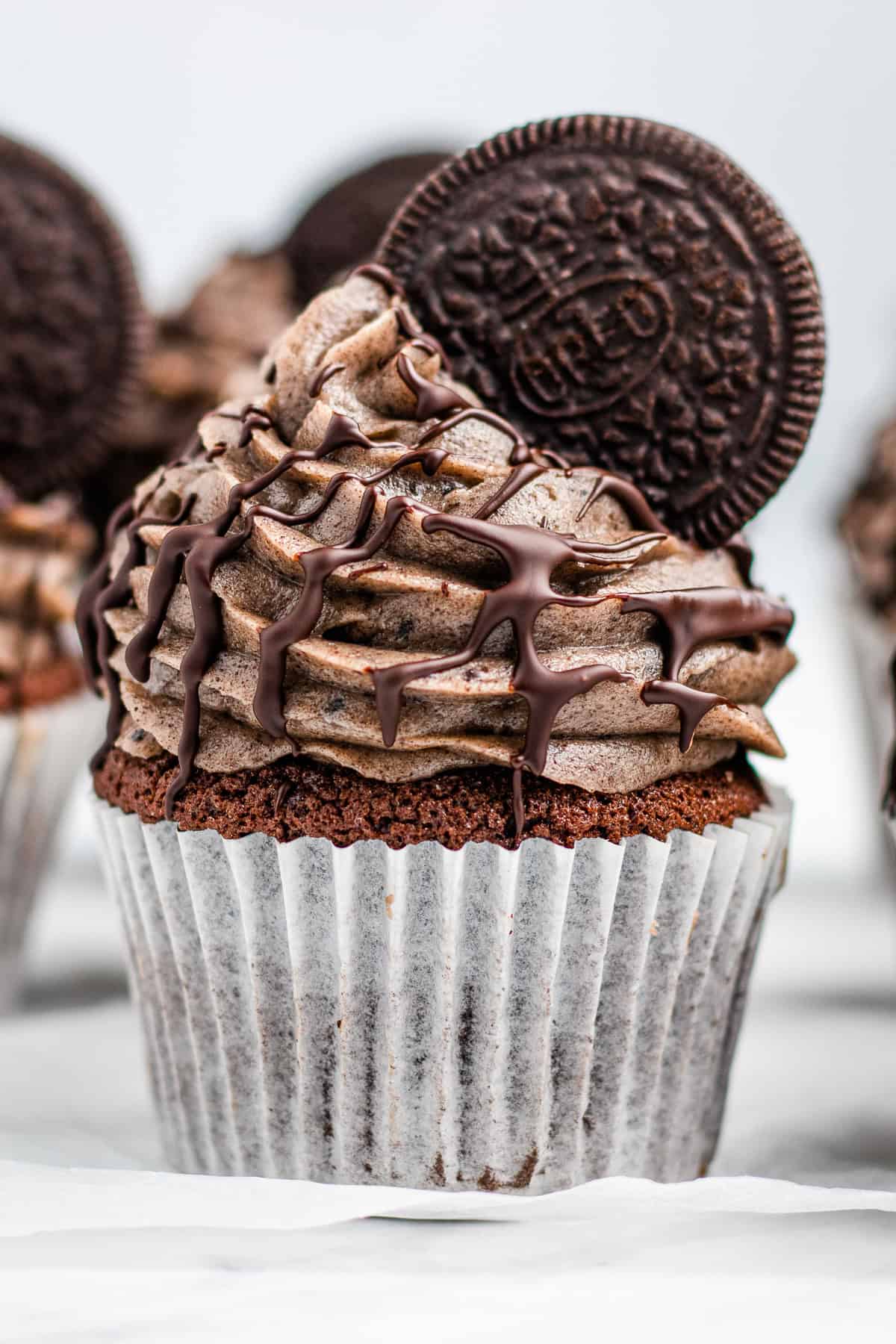 Oreo Cupcakes with Cookies and Cream Frosting