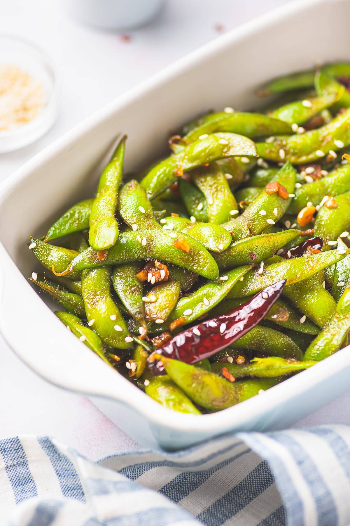 Spicy Garlic Edamame (Easy Appetizer Recipe)