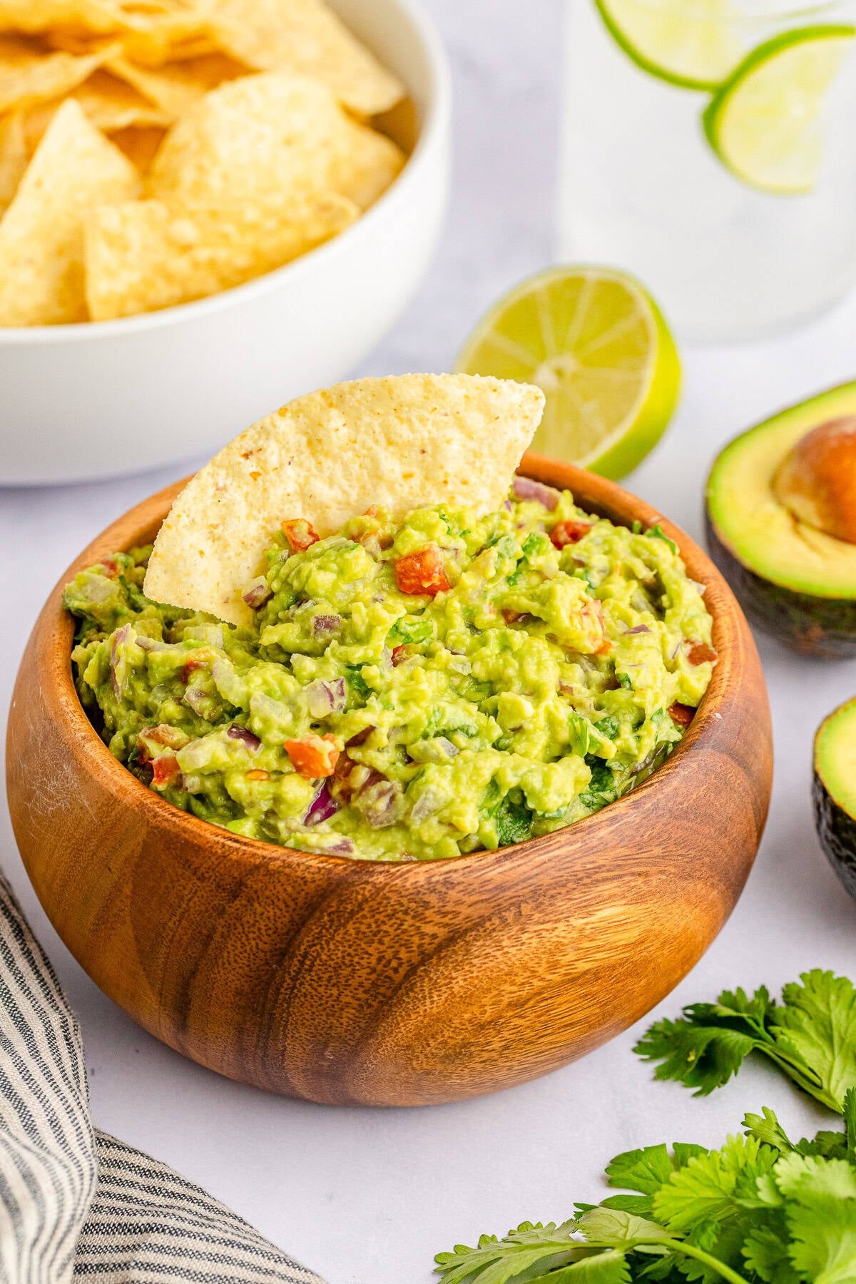 Homemade Guacamole (Best, Easy Recipe)