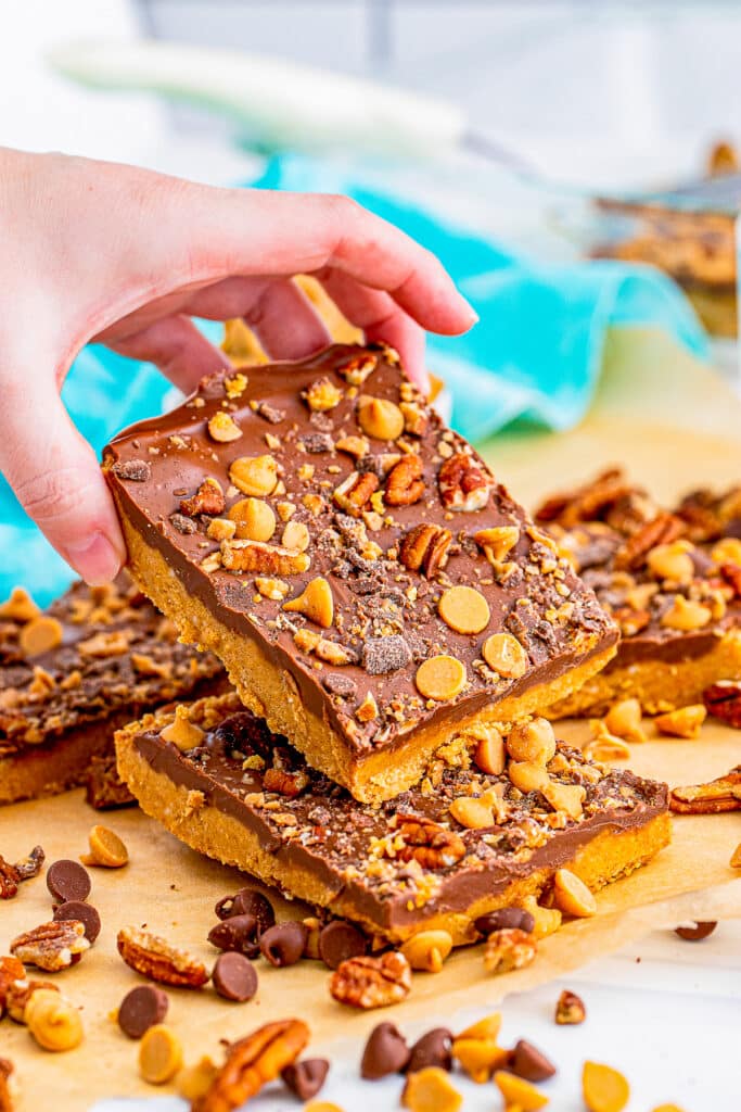 No-Bake Peanut Butter Bars with Chocolate