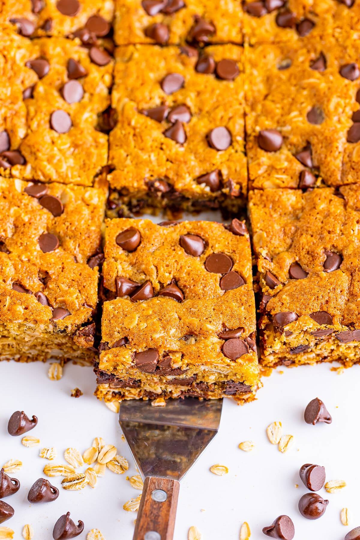 Oatmeal Chocolate Chip Cookie Bars Recipe