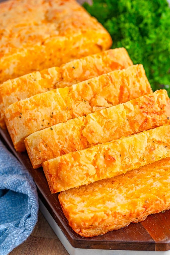 Easy Quick Garlic Cheese Bread Recipe