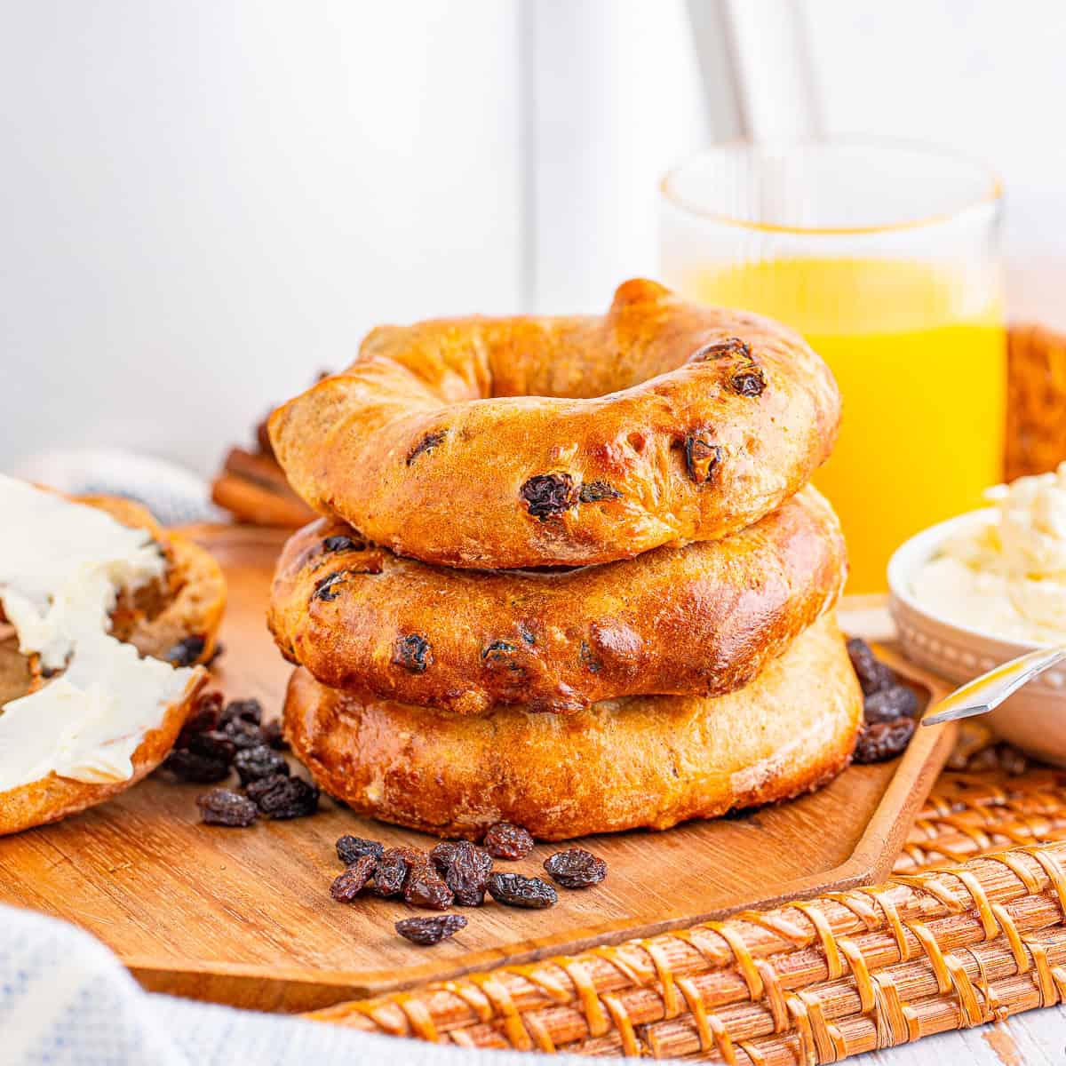 Easy Cinnamon Raisin Air Fryer Bagel