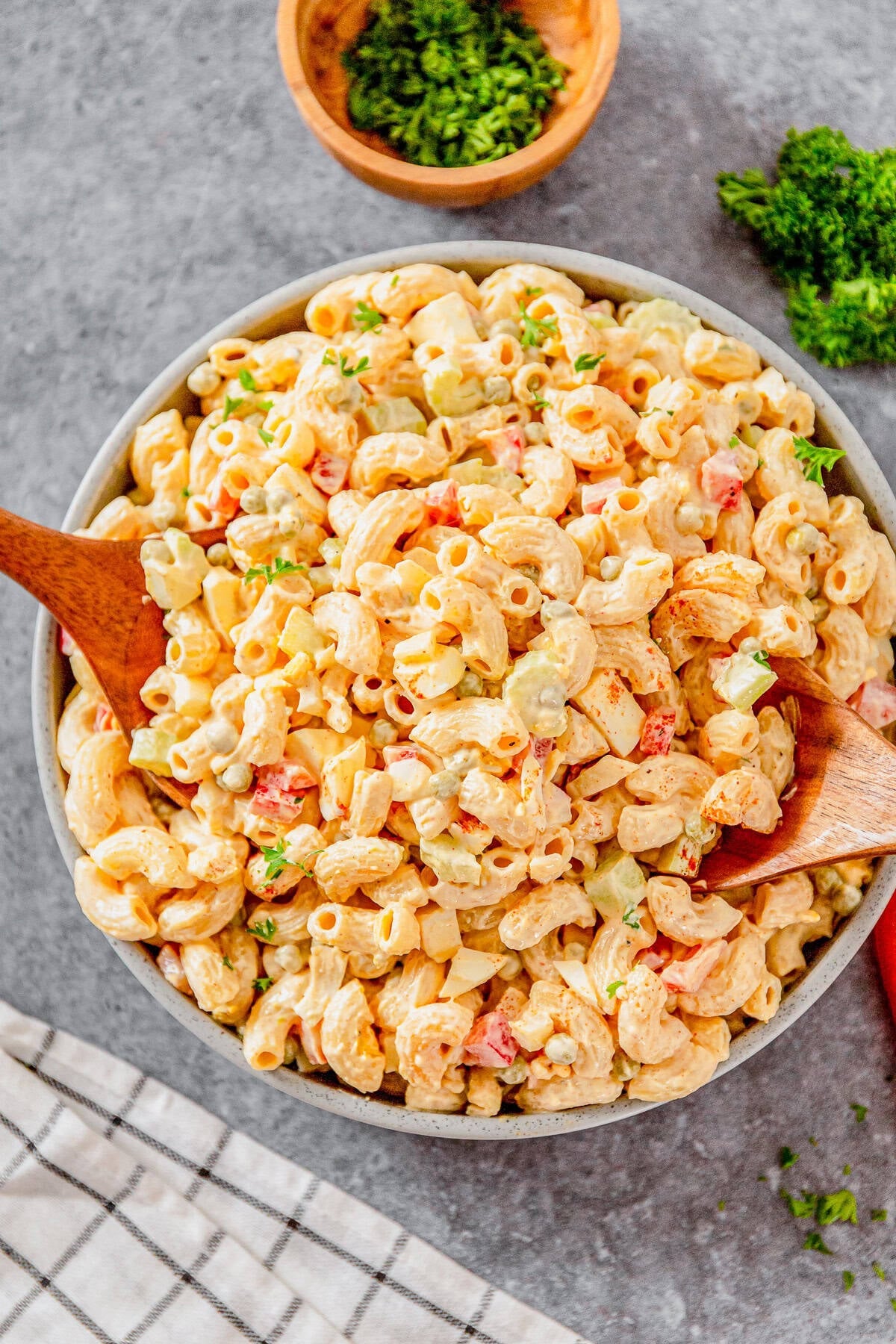 The Best Creamy Macaroni Salad (with Peas)