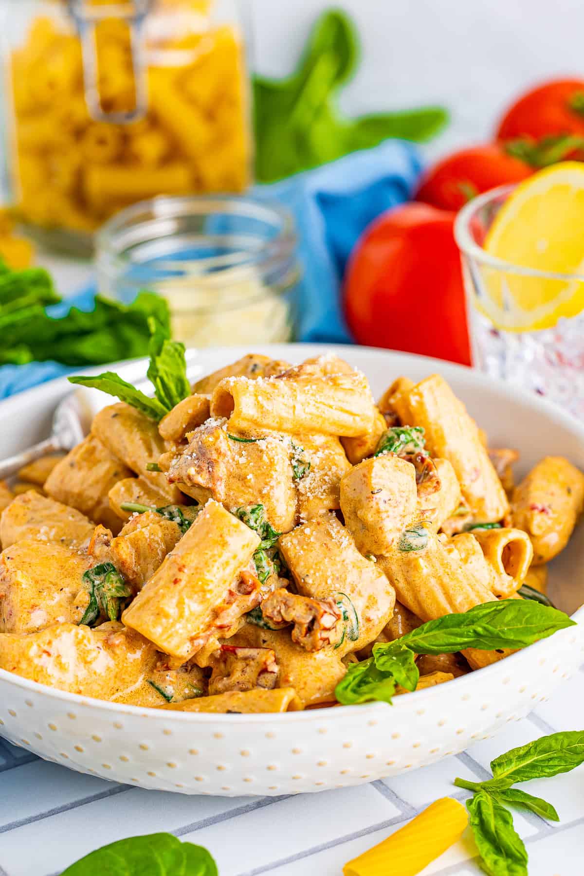 Creamy One Pot Tuscan Chicken Pasta Recipe