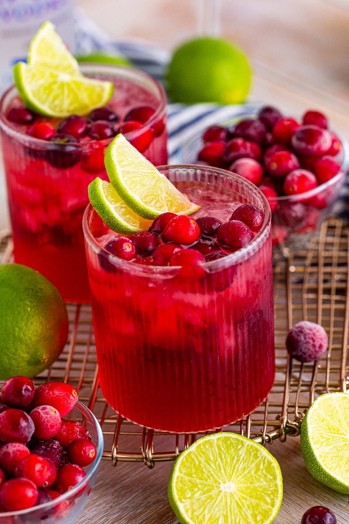 Cape Codder Cocktail (Classic Vodka Cranberry Recipe)